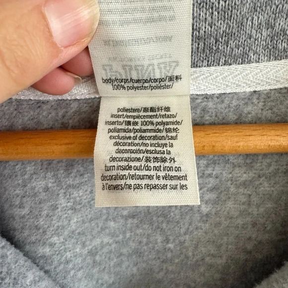 PINK Victoria's Secret Gray and White Sweatshirt - Picture 8 of 8